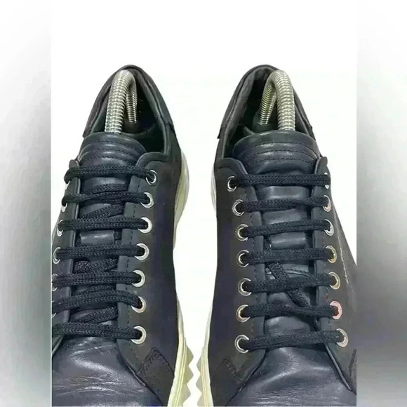 Salvatore Ferragamo Cube Italy Men's Navy Blue Leather  Low-Top Sneakers 7.5 M - Picture 2 of 15